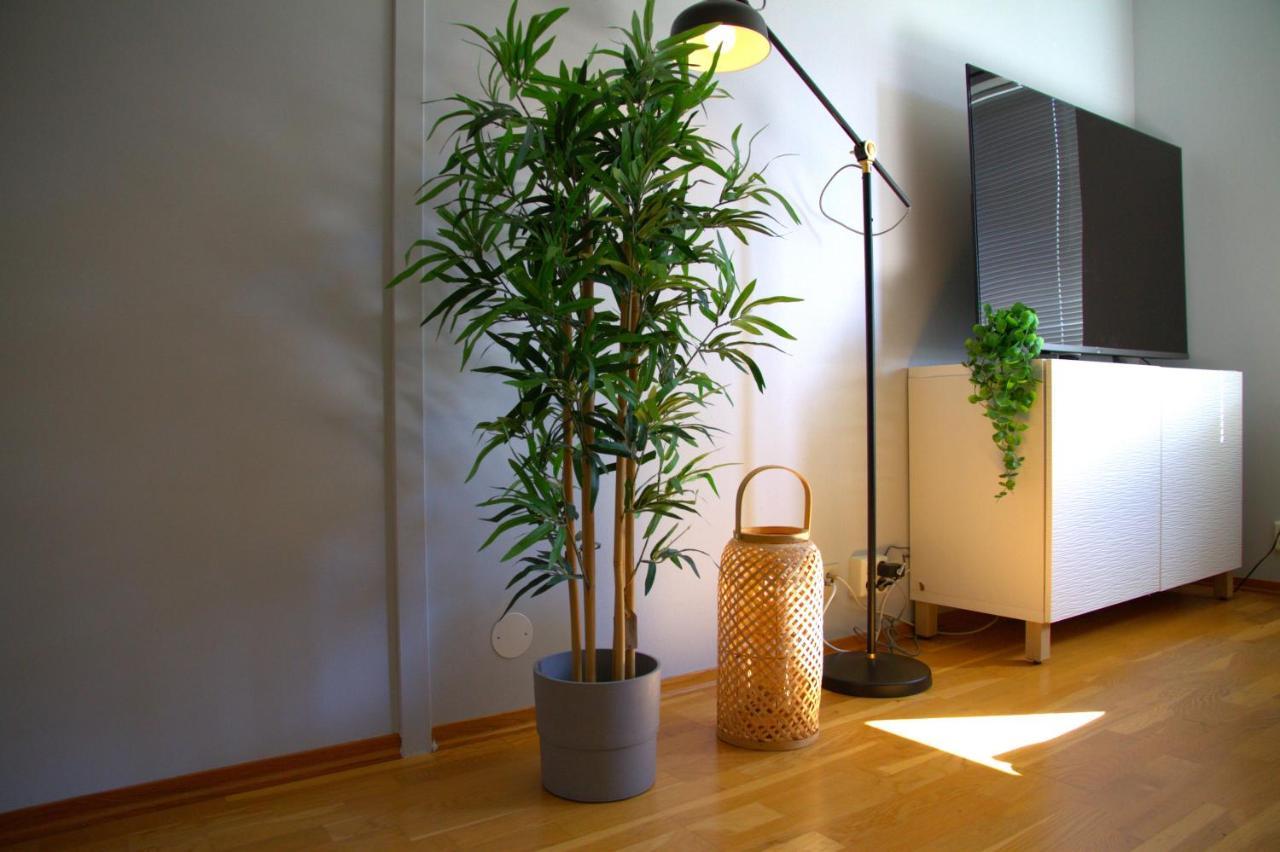 טרונדהיים Moon Apartment Near The Centre ! Free Parking Available ! מראה חיצוני תמונה